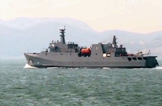 Illustration for article titled Is China Building Their Own Mobile Landing And Sea Basing Platform?